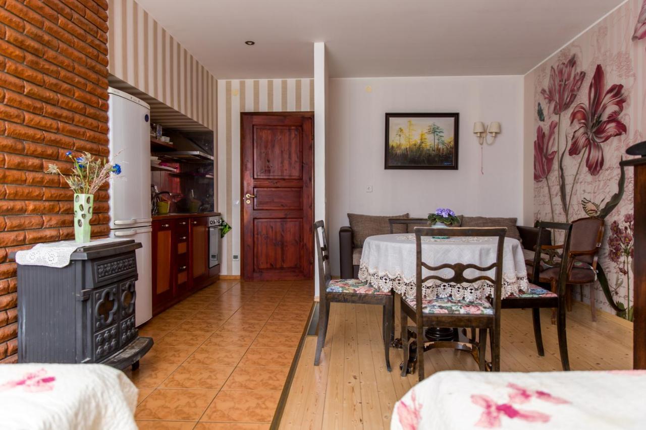 Papli 2 Accommodation بارنو المظهر الخارجي الصورة